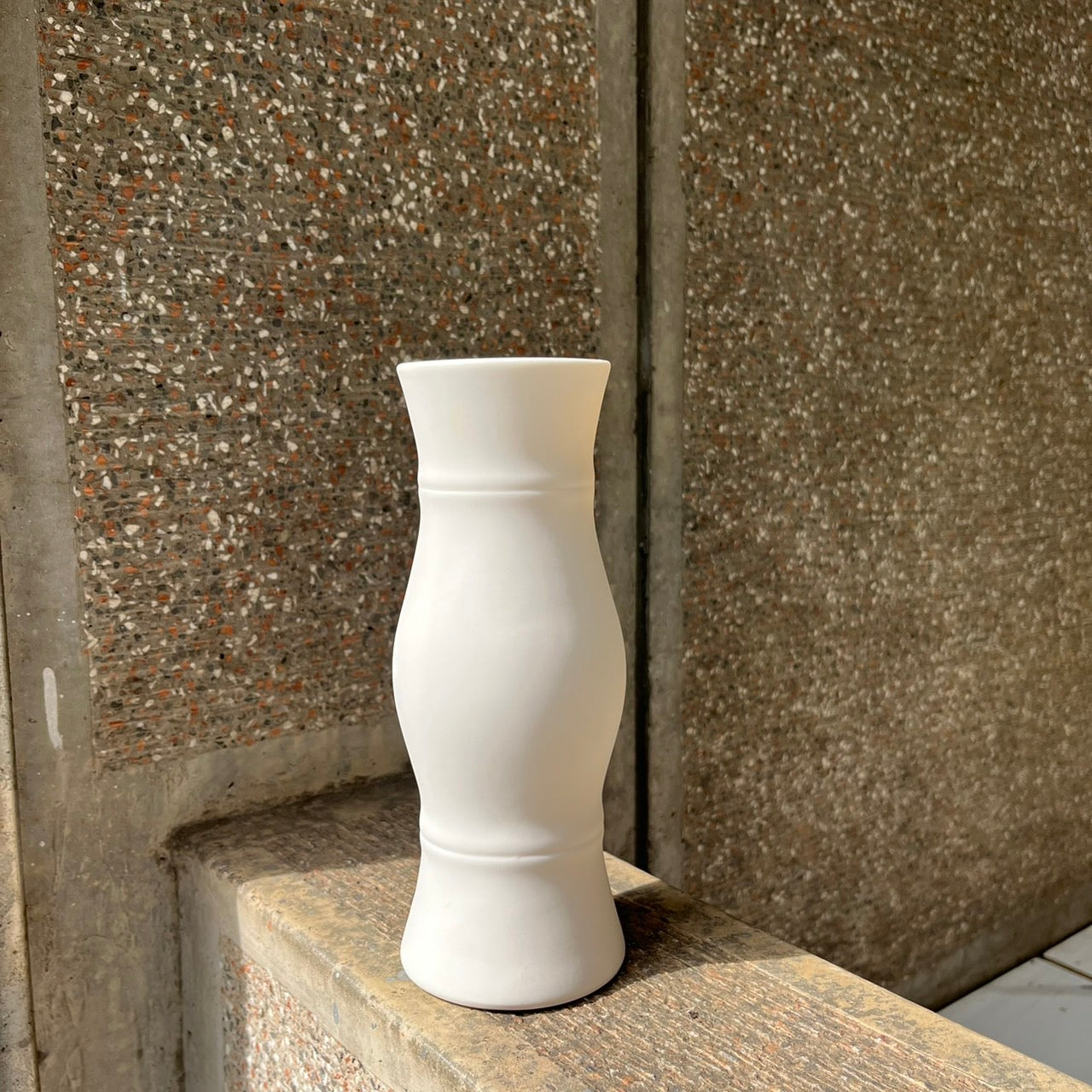 【台灣現貨/預購】CP-P波浪型花瓶 不規則瓷器 不凋花 捧花 攝影道具 室內裝飾 DIY花材 花藝 網紅拍攝