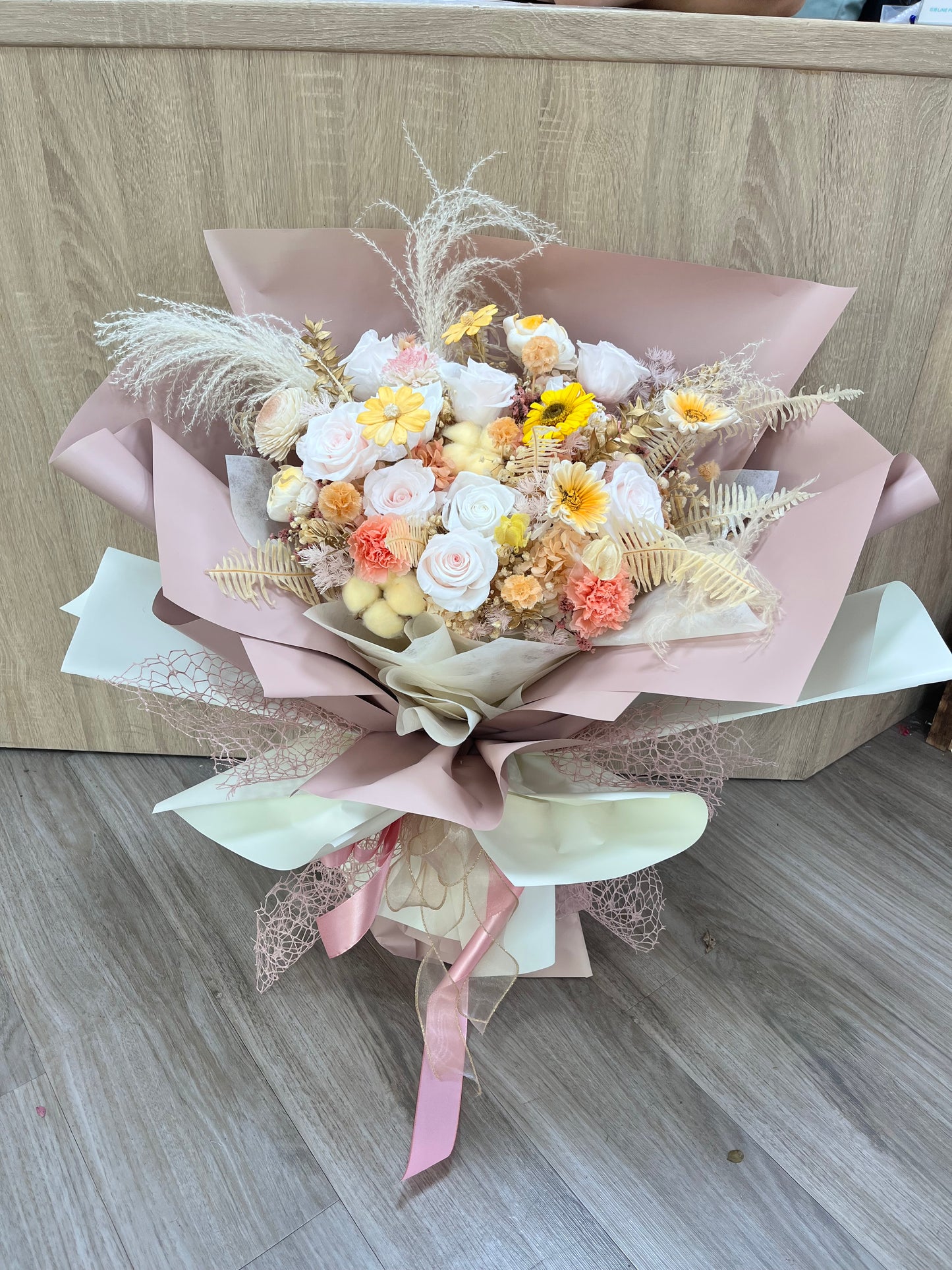 gift-b093熊抱花束
