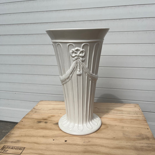CP-E蝴蝶結造型雕花瓷器