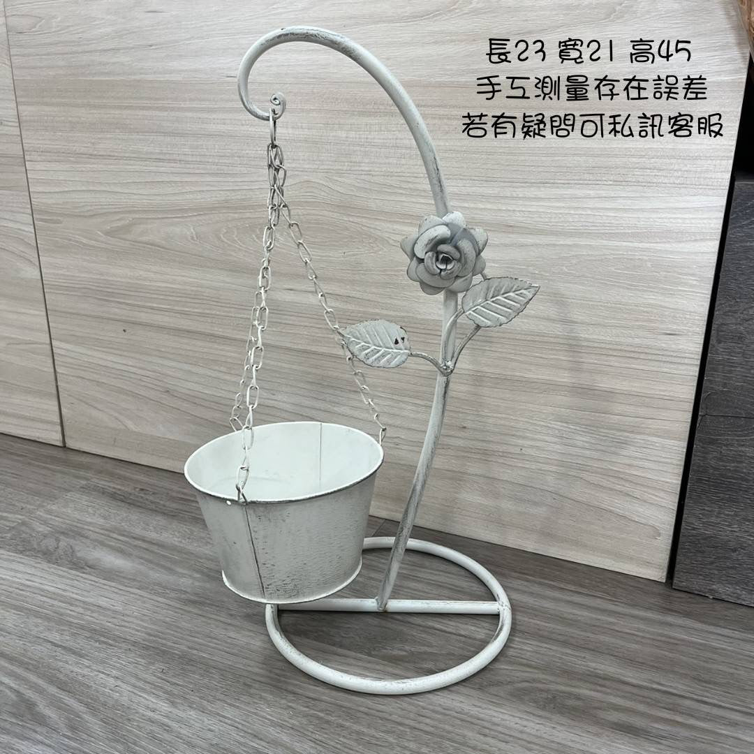 鐵製花器